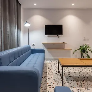 Apartment & Pool - 365, Tirana