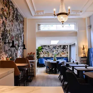 Asterisk, A Family Run 3* Amsterdam