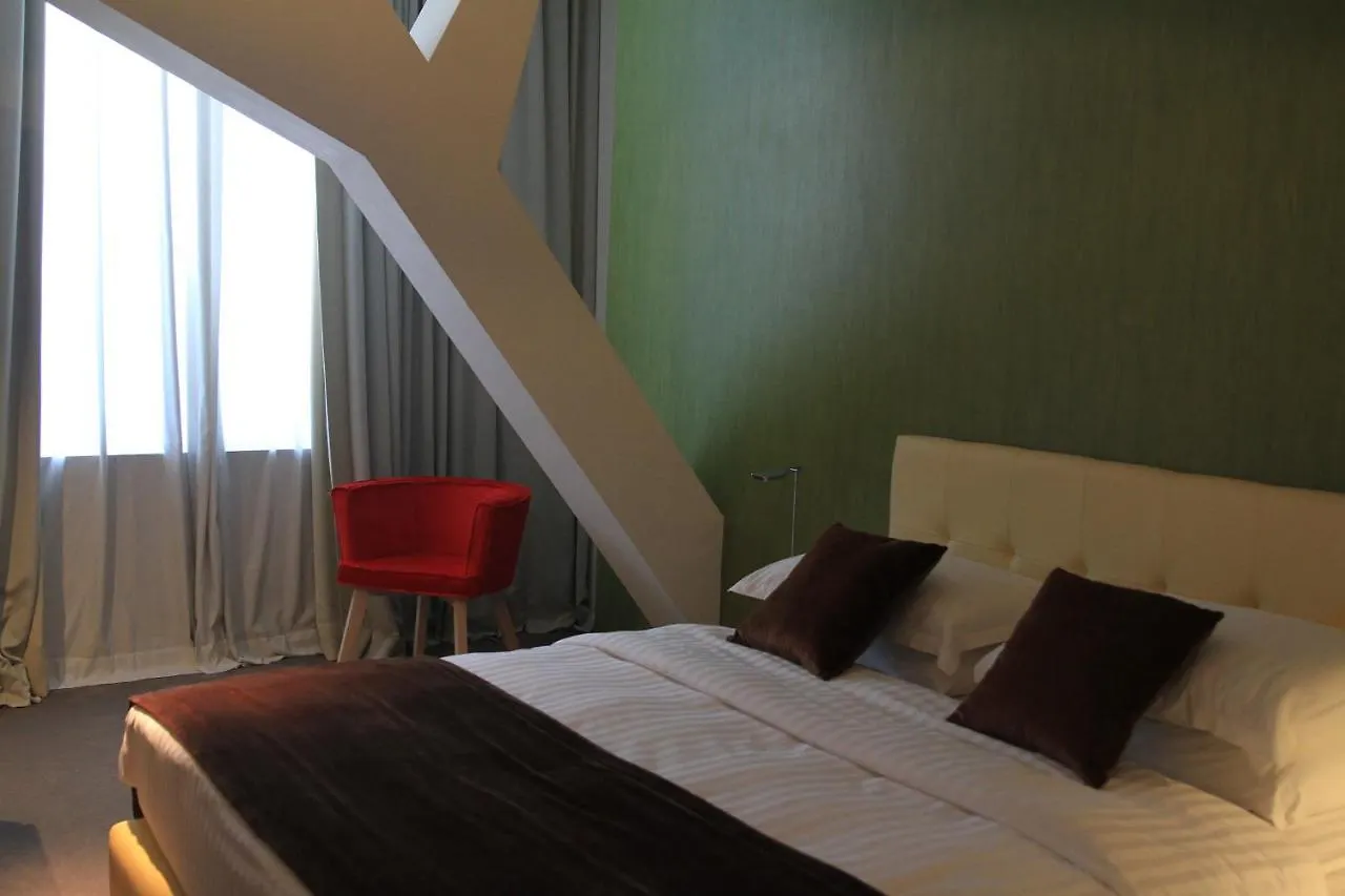 Best Western Premier Ark Hotel Tirana 4*,